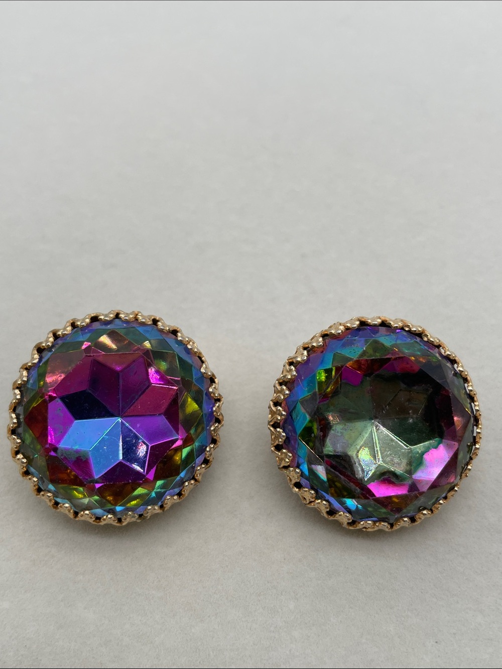 Schiaparelli Purple Pink Round Crystal Clip-on Earrings in Gold-Tone Setting